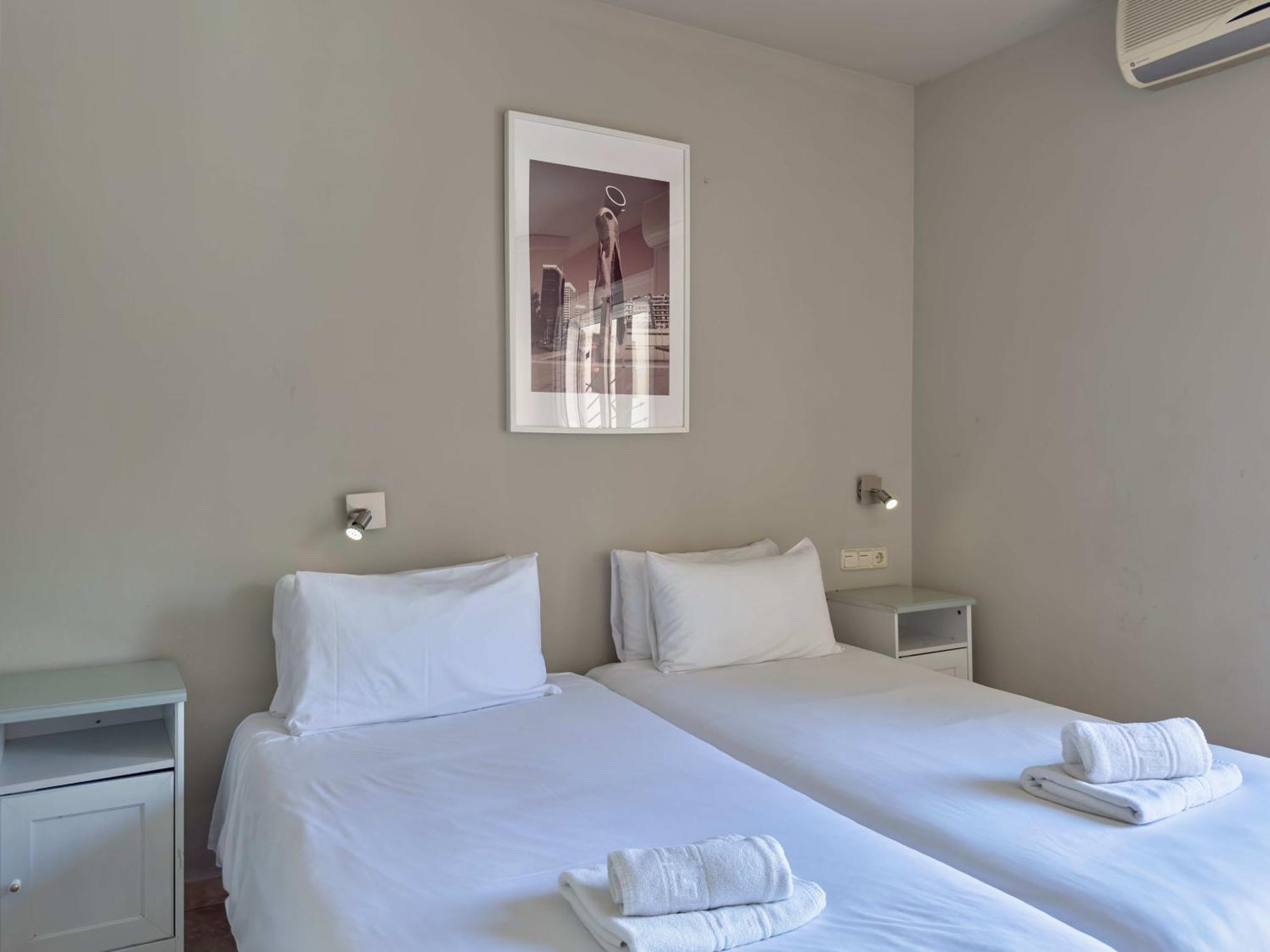 Stay U-Nique Apartments Torre Damians Barcelona Exterior foto